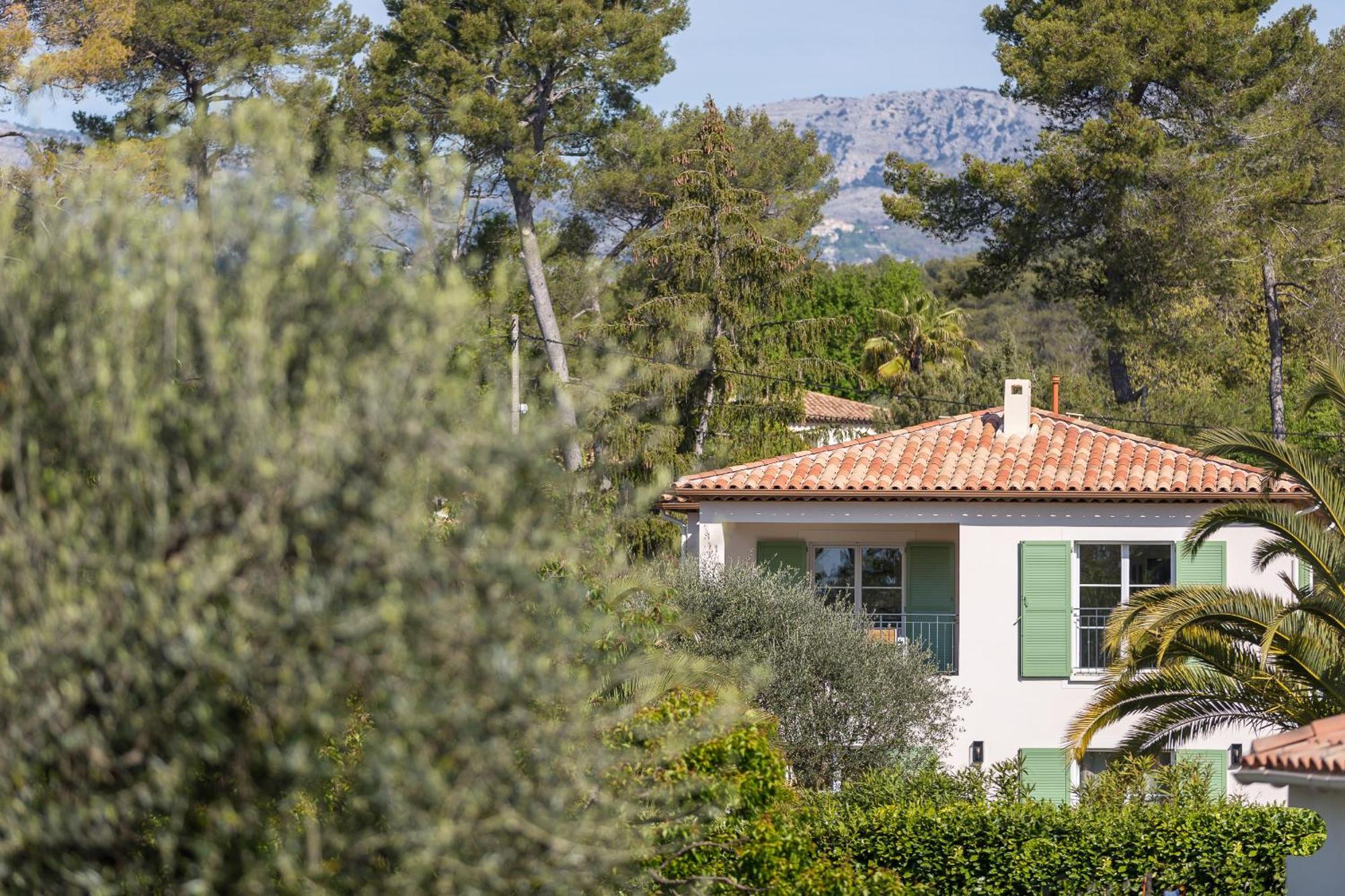 Luxurious And Spacious Apartment In The Heart Of The Cote D'Azur Roquefort-les-Pins Εξωτερικό φωτογραφία
